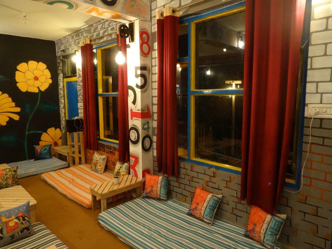 La Vaca India Mcleodganj Hostel McLeod Ganj Buitenkant foto